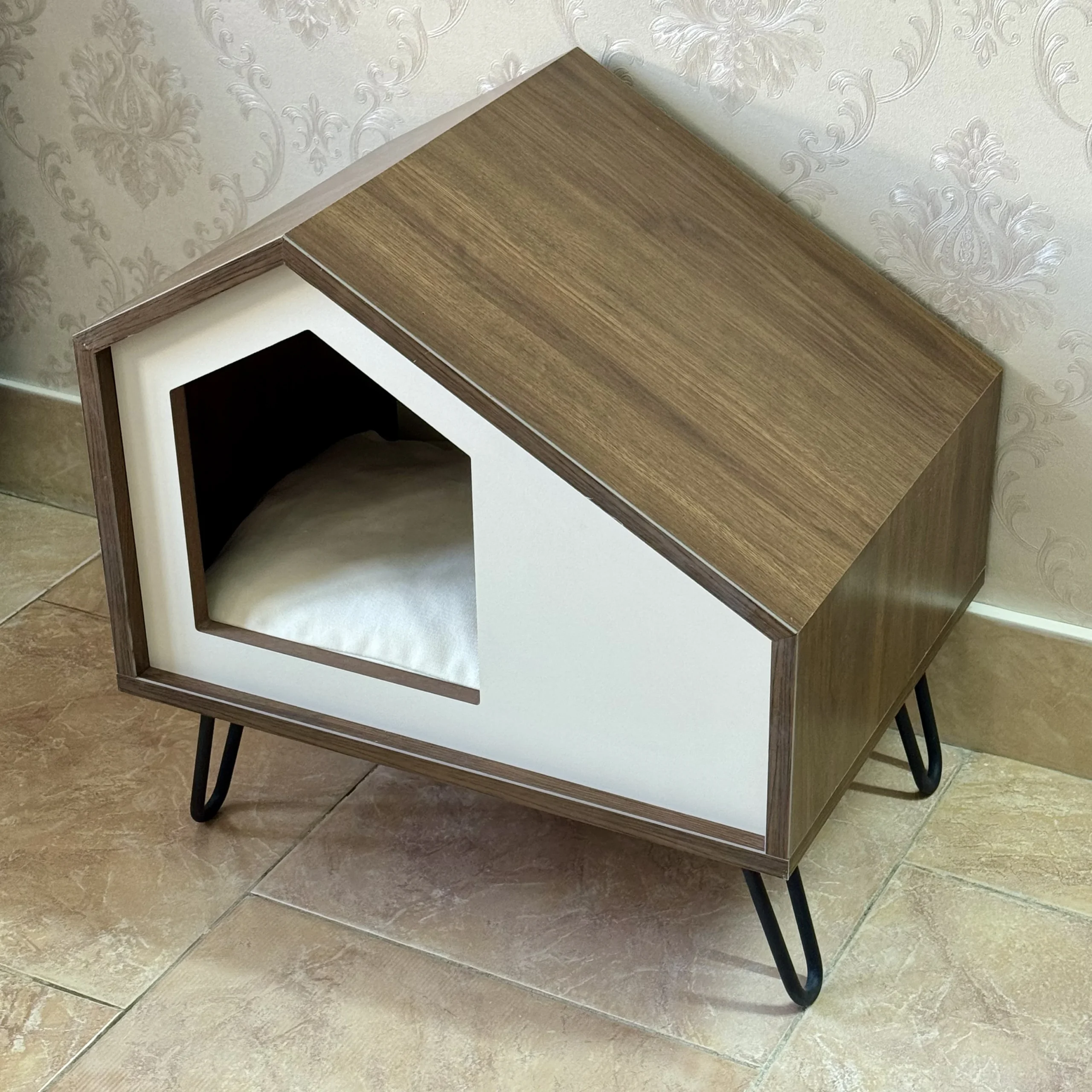 تشک و جای خواب چوبی سگ و گربه مدل WOLF